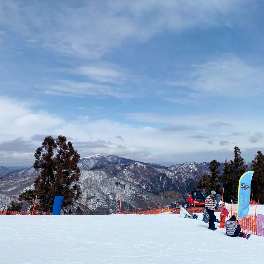 😍捉緊滑雪尾巴，琵琶湖美景滑雪場！