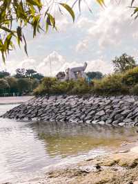 Gentle giants at Sentosa 