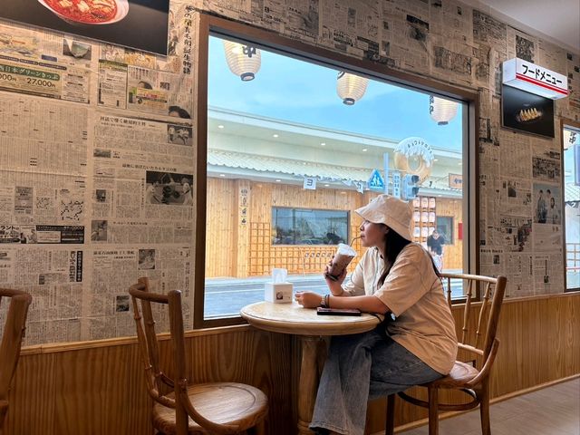 คาเฟ่อบอุ่น โดนัทอร่อย ในตัวเมืองกาญ