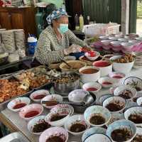 ป้าพร ก๋วยเตี๋ยวหมูโบราณร้านดัง อร่อยไม่ต้องปรุง