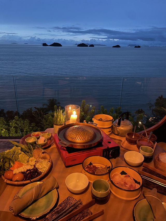 หมูกระทะวิวทะเล ที่ 𝗖𝗼𝗻𝗿𝗮𝗱 samui
