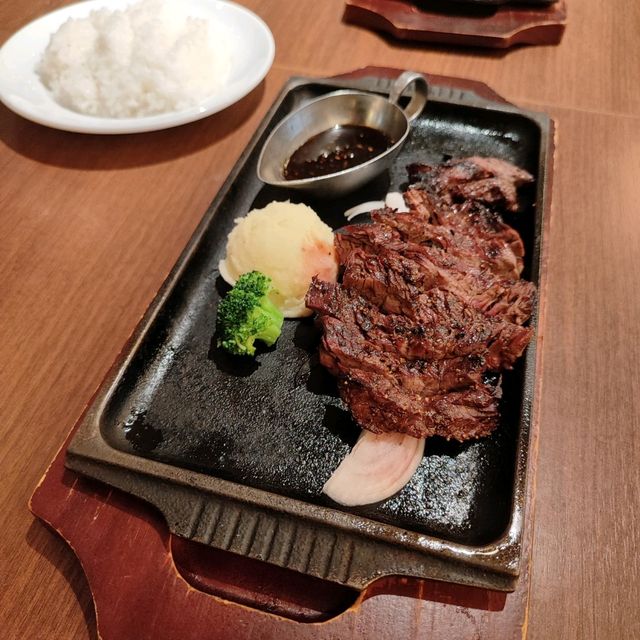 梅田站的高水準洋食店