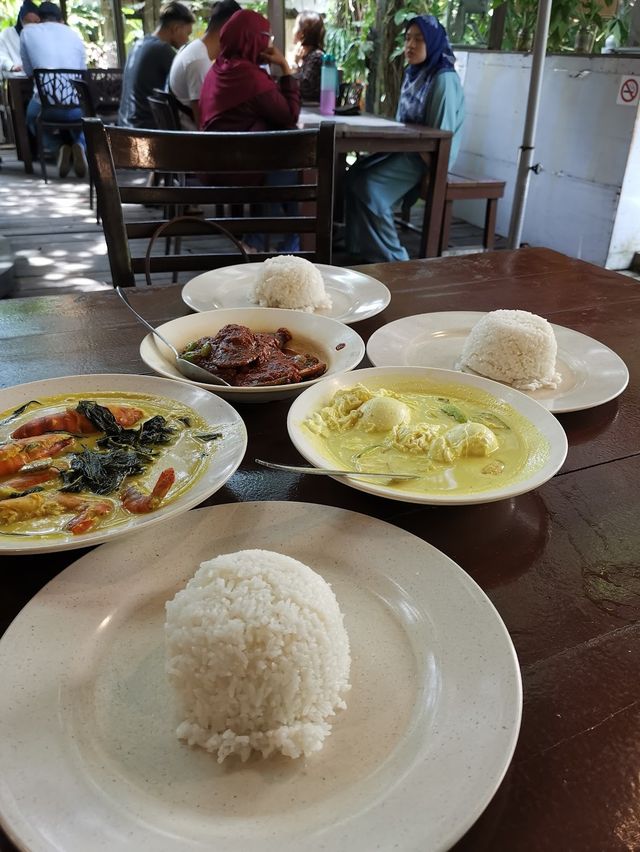Aunty Aini's Garden Cafe ✨