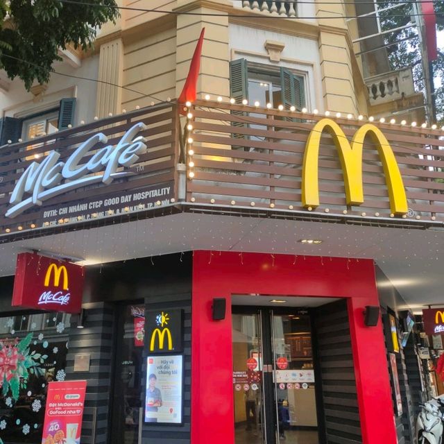 🇻🇳ベトナム ハノイ "チャンティエンプラザ界隈" 高級ショッピングエリア、ハノイの銀座!?