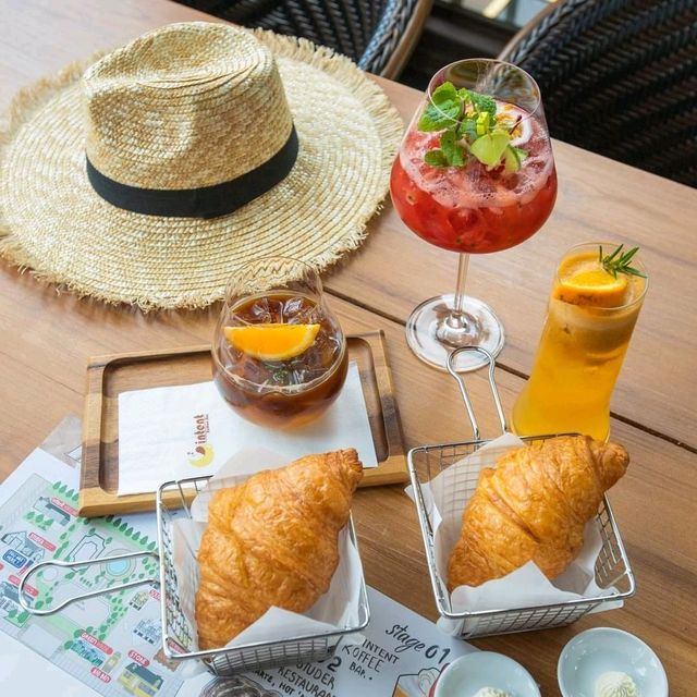 ร้านสเต็กเนื้อ ยืนหนึ่งเขาใหญ่ Studer Restaurant