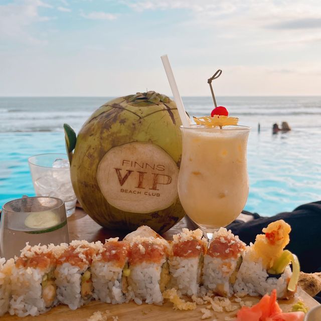 발리에서 제일 핫한 수영장!  핀스 인피니티 풀 VIP로 가기😎