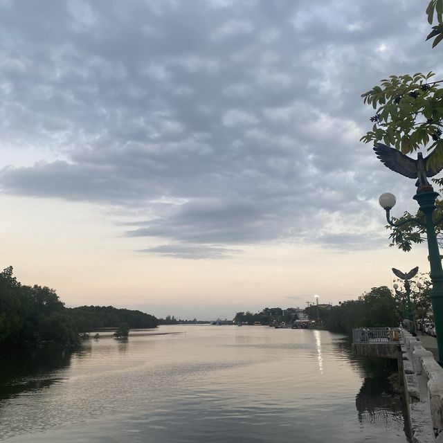 เขาบนาบ น้ำ จังหวัดกระบี่ 