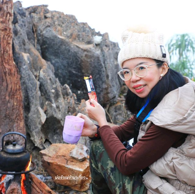ยอดผาแดง จุดชมวิวสุดอันซีนแห่งเมืองหนองเขียว