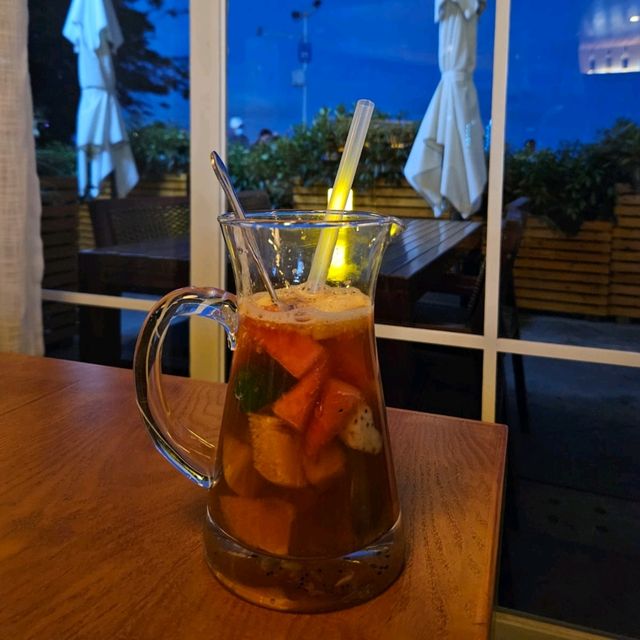 鹽田海邊的音樂酒館