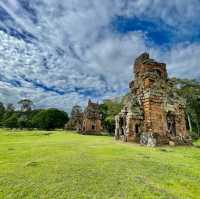 Prasat Suor Prat - the 12 Towers