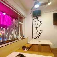 Many Mo Cafe