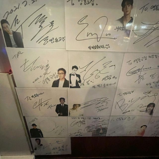 明星多去🎩人氣烤肉店，來韓要去