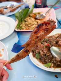 🌟ไก่ปิ้งเจ้าเด็ดในร้านส้มตำ ตัวเมืองเชียงราย