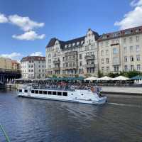 Berlin Spree River Cruise: Discounted Delights and Stunning Sights!