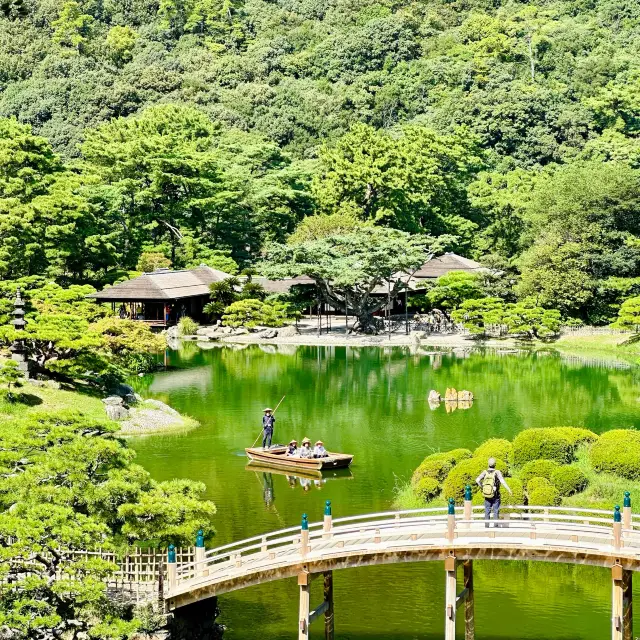 「栗林公園」：高松藩主的私人庭園