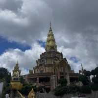 Wat Pha Sorn Kaew 