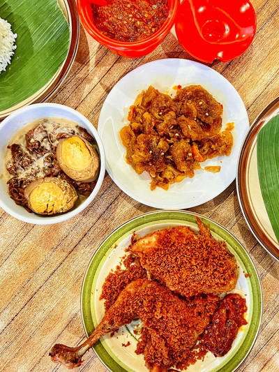 A Legendary Food Destination In Solo City?? | Trip.com