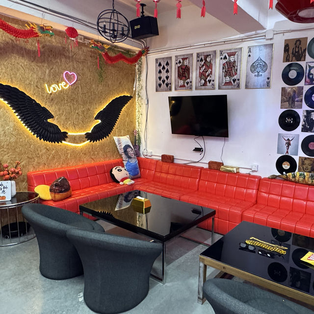 Chaiwawa Partyoom 唱K+打機+打麻將+睇電影