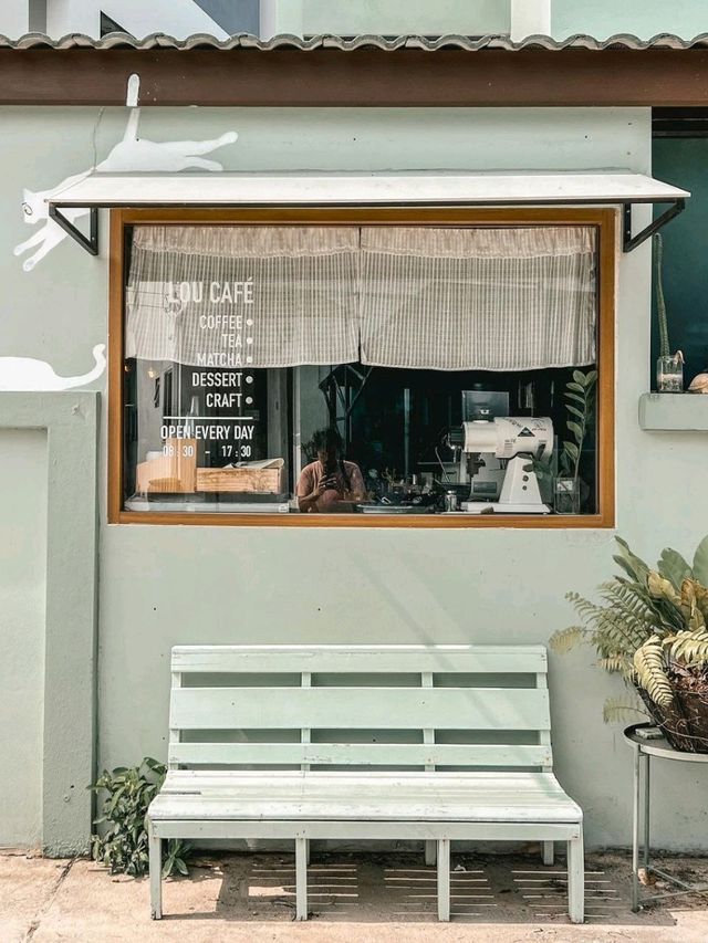 Lou Coffee