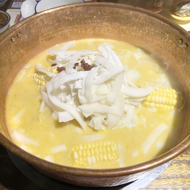 高質宮廷風火鍋店