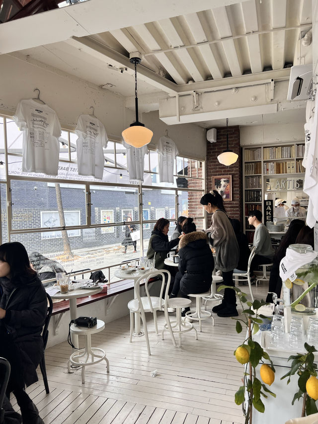 〖 韓国・安国〗今韓国で大人気の塩パン専門店🥐✨