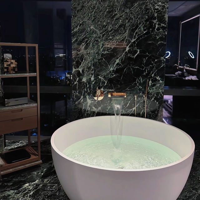 晶冠酒店：五星級酒店，極致入住體驗