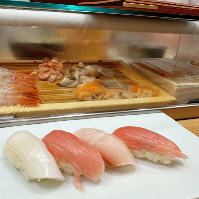 「頂級料理餐廳，美味佳餚令人回味再三」