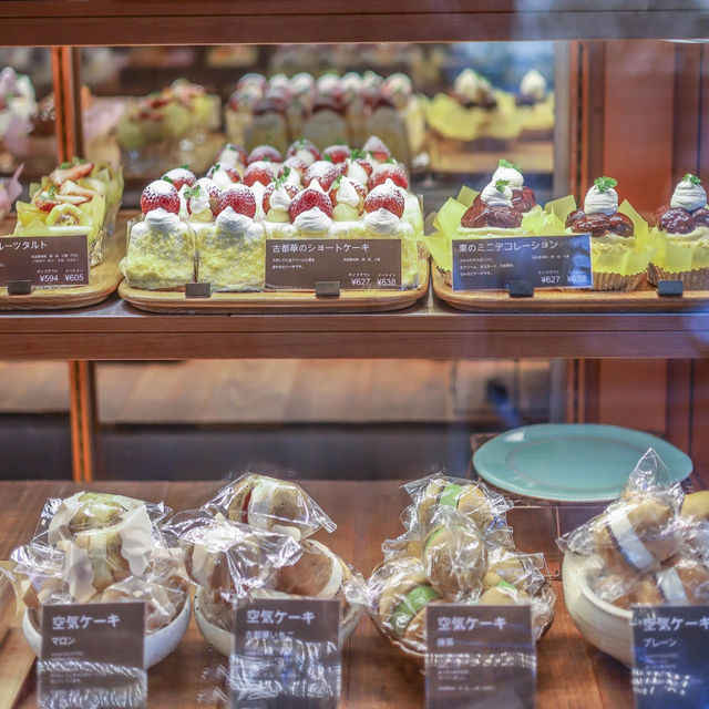 Kuki Cake ร้านเค้กชื่อดังของนารา