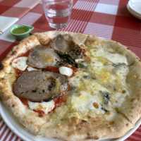 【秋田】秋田県民がおすすめする山のはちみつ屋のピザ🍕
