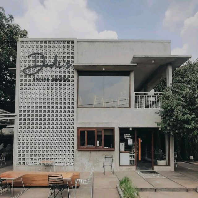 DADI'S COFFEE | COZY & AESTETHIC DADI'S COFFEE GARDEN