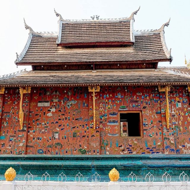 เที่ยวชม วัดเชียงทอง หลวงพระบาง