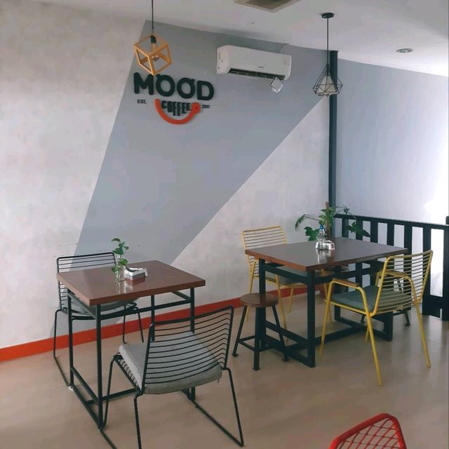 ONE OF THE COFFEE SHOPS ON JL. SABANG