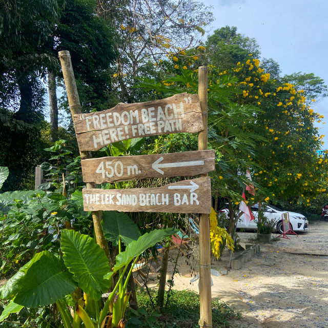 หาดลับที่ไม่ลับ "Freedom Beach"