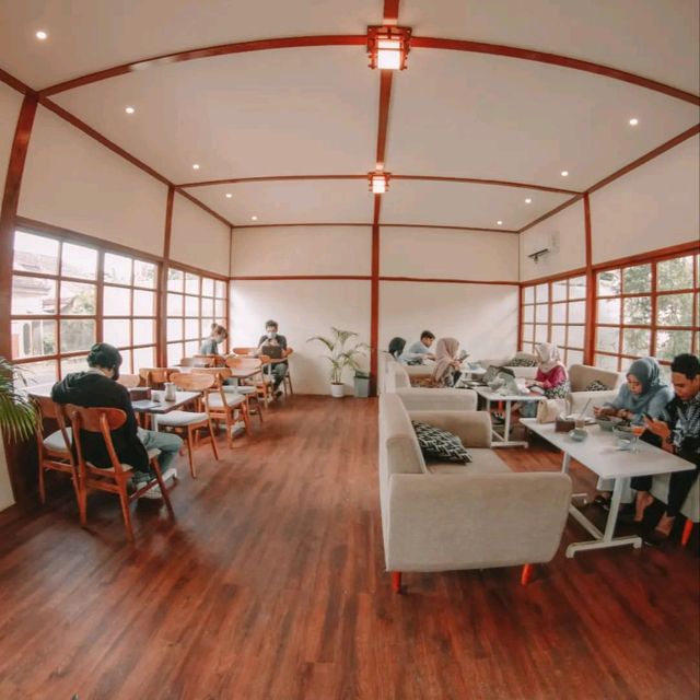 TUKAMU HOUSE | THIS JAPANESE STYLE COFFEESHOP IN BANDAR LAMPUNG