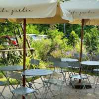 The life garden cafe จ.เพชรบุรี