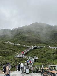 Dali Adventures: From Majestic Mountains to Serene Lakes