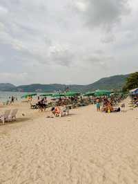 Phuket’s Beachside Delight  🌊☀️