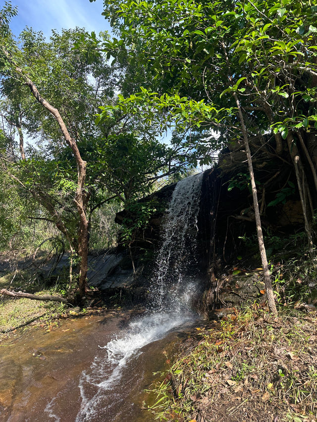 น้ำตกคำน้ำสร้าง ในอุทยานแห่งชาติภูผายล สกลนคร