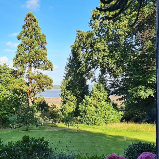 Escape to the tranquil beauty of the #LakeDistrict Explore scenic trails