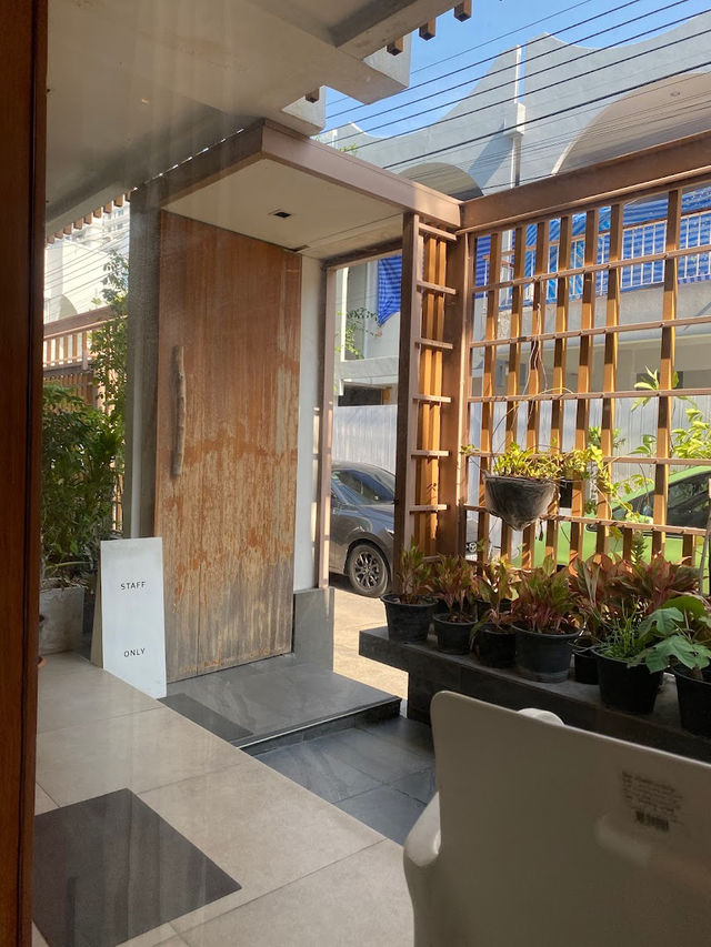 🍰🌻: Tealily Cafe (ทีลิลี่คาเฟ่ - เอกมัย)