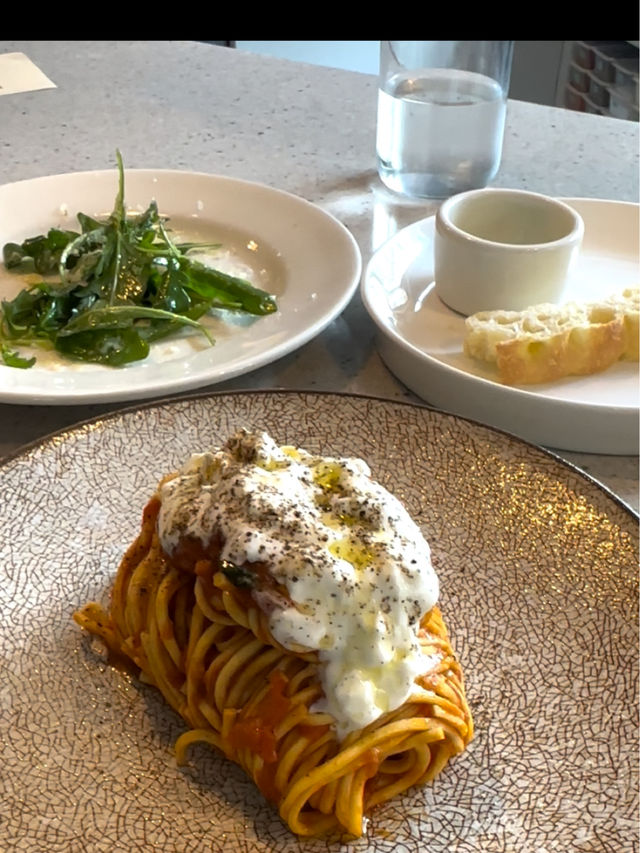 【ソウル 忠武路 】地元の人で大人気のパスタ屋さん nuepastahaus