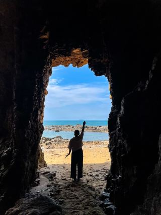 Recommended Hotspot in Taean for Great Photos: 'Haesik Cave'