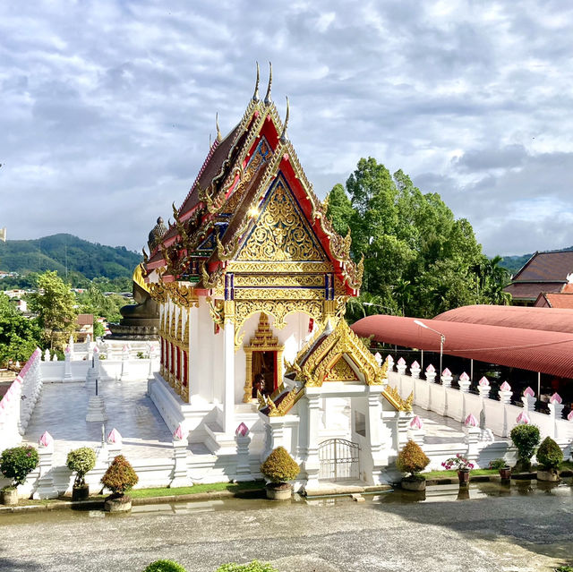 Phutta Thiwat Temple Betong