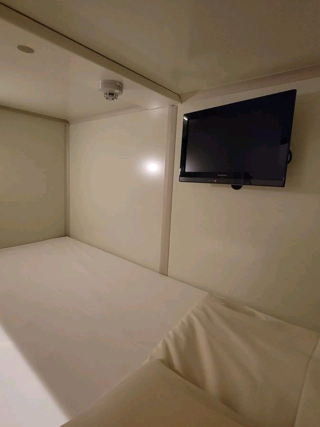 日本廣島 一晚2000円的私人小房間