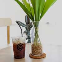 Amber House - Coffee and Food