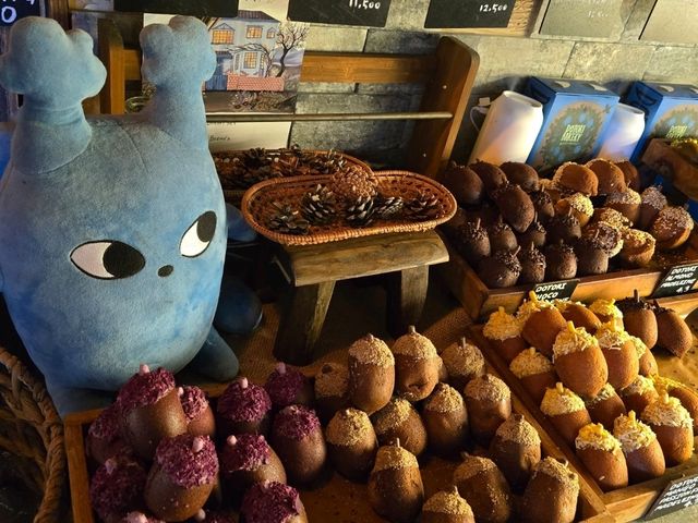 【可愛いレトロ空間】Dotori Cafe❤龍山