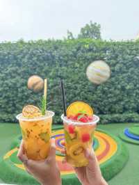 Oort Cloud Tea Room Pattaya ห้องน้ำชาสุดน่ารัก