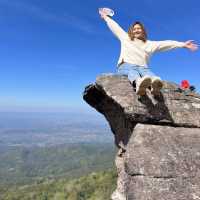 อุทยานแห่งชาติภูหินล่องกล้า ท้าลมหนาว ลานหินปุ่ม