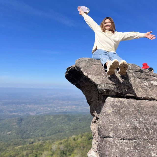 อุทยานแห่งชาติภูหินล่องกล้า ท้าลมหนาว ลานหินปุ่ม