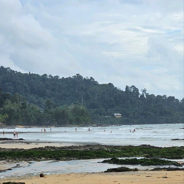หาดสวย  เขาหลัก